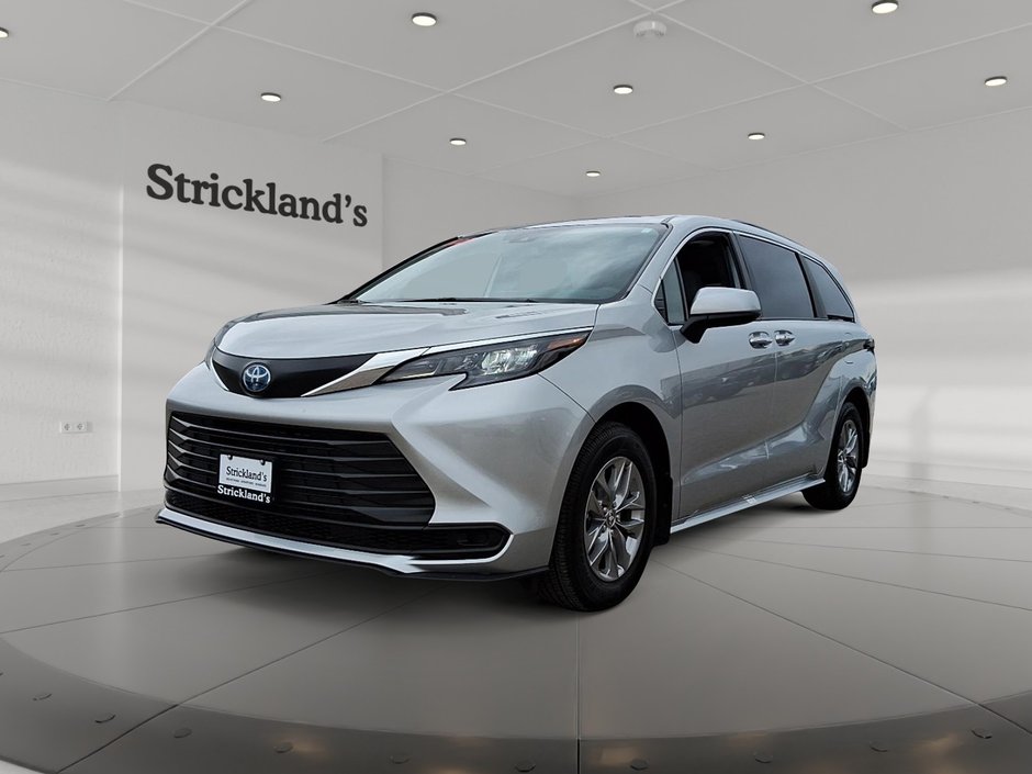 2025 Toyota Sienna Hybrid Sienna XLE 8-Pass in Stratford, Ontario