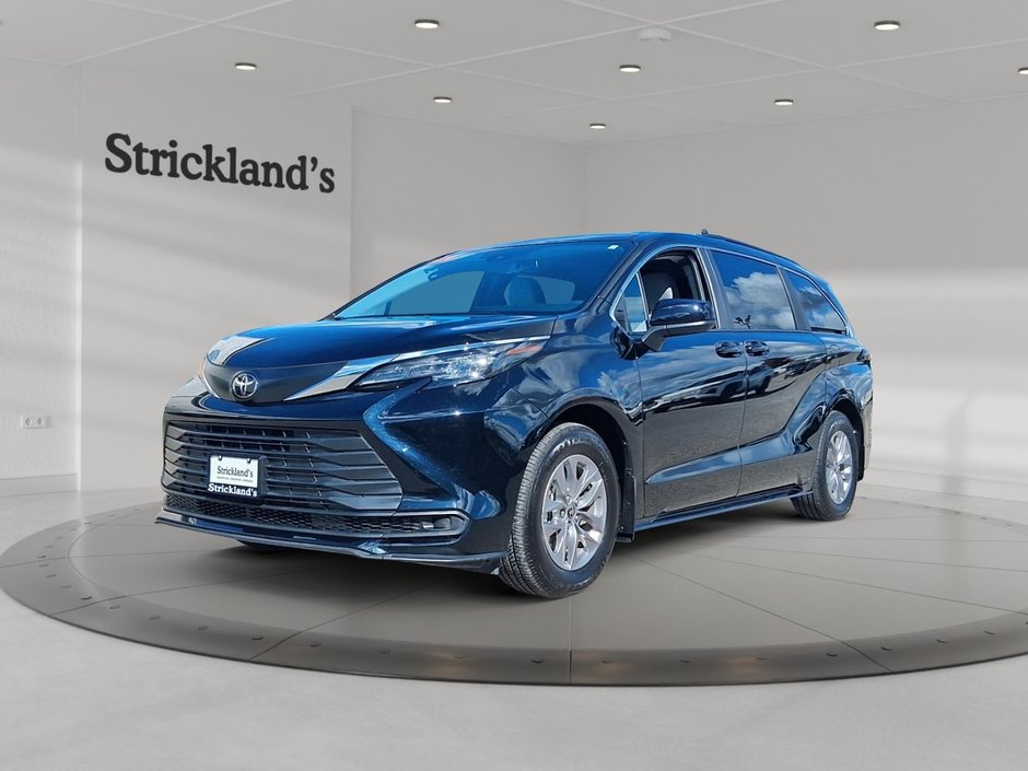 2026 Toyota Sienna Hybrid Sienna LE AWD 8-Pass in Stratford, Ontario
