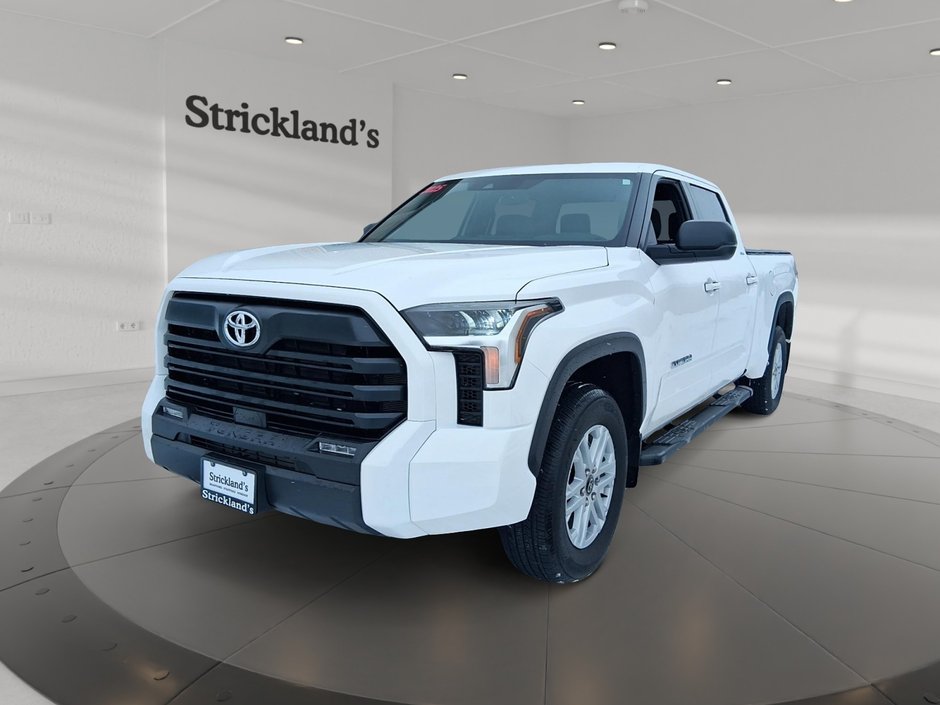 2025 Toyota Tundra 4X4 Tundra CrewMax SR5 L in Stratford, Ontario