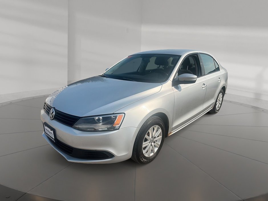 2011 Volkswagen Jetta Comfortline 2.0 6sp at w/Tip in Stratford, Ontario