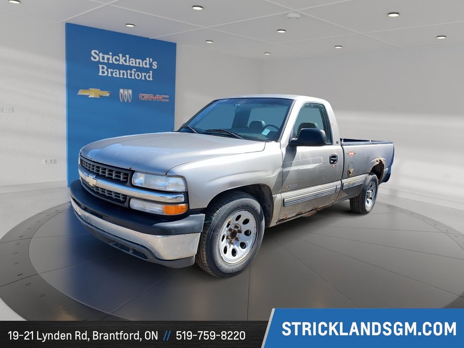 2000 Chevrolet Light Duty C/K1500 Silverado Reg Cab in Brantford, Ontario - w940px
