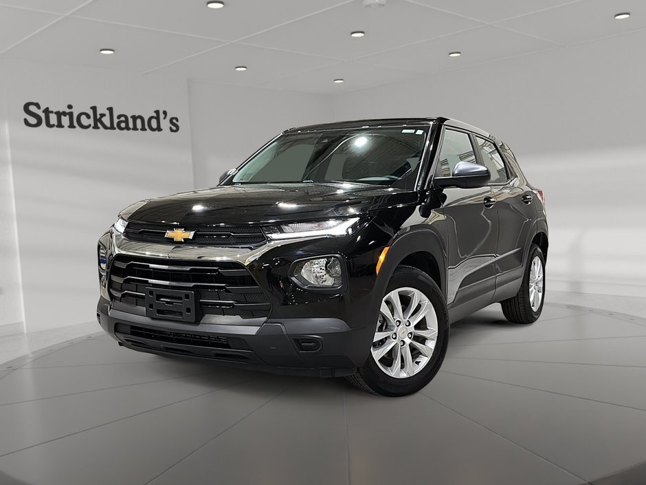 2023 Chevrolet Trailblazer FWD LS in Brantford, Ontario - w940px
