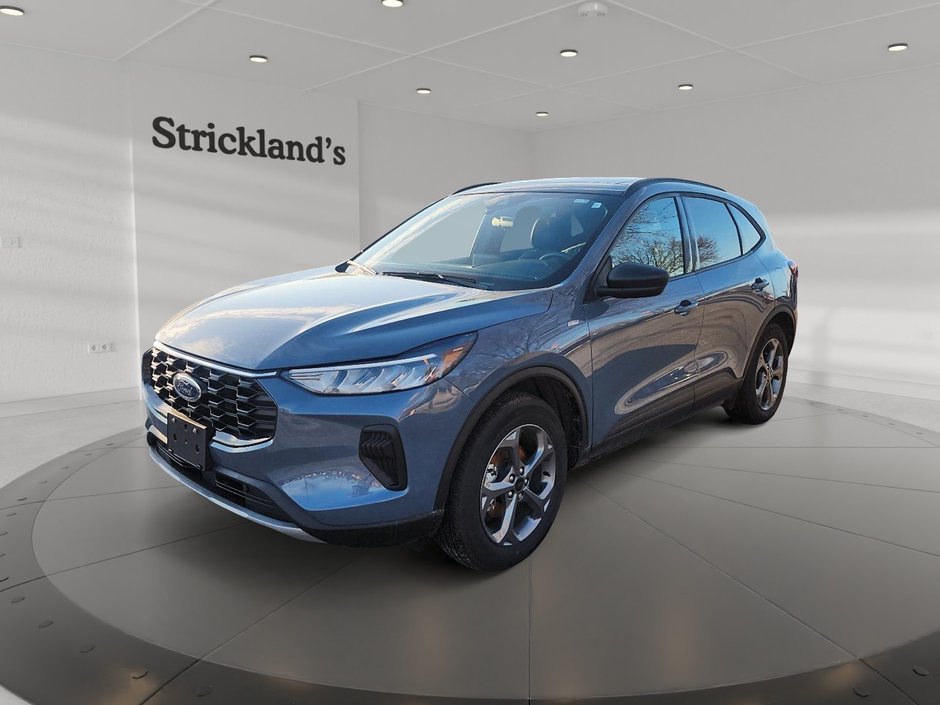 2025 Ford Escape ST-Line AWD in Brantford, Ontario - w940px