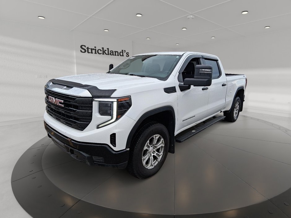 2023 GMC Sierra 1500 Crew Cab 4x4 PRO Standard Box in Stratford, Ontario