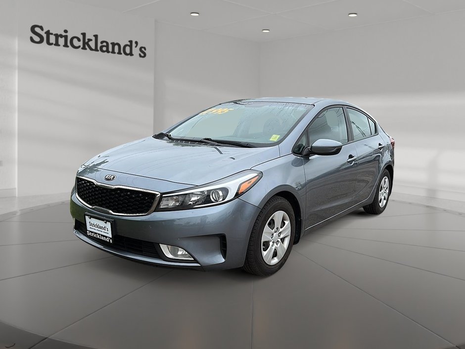 2017 Kia Forte (5) LX+ / MT in Stratford, Ontario