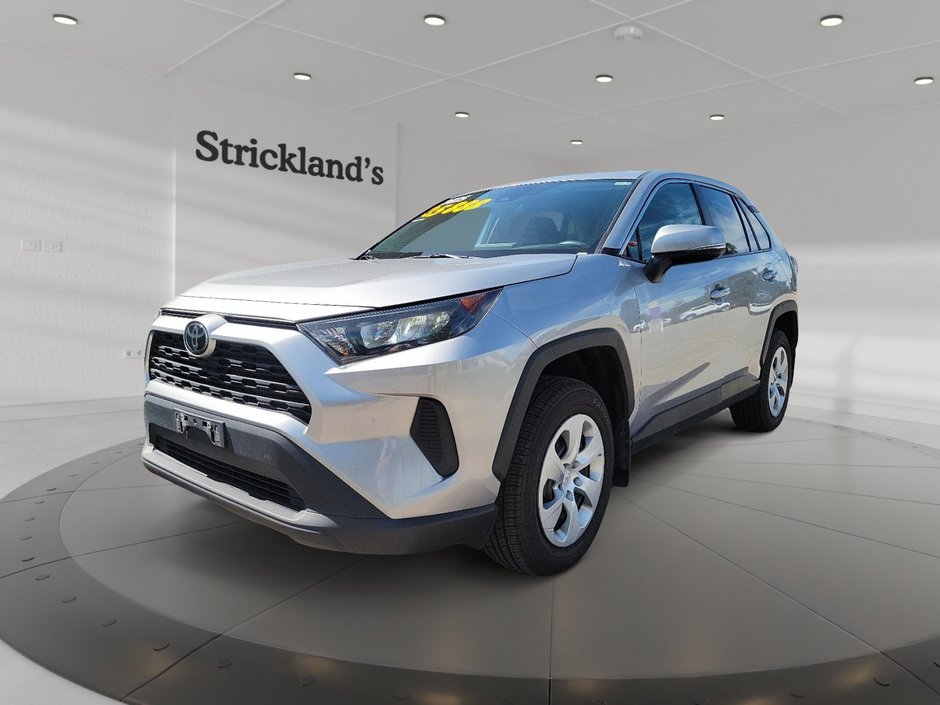 2025 Toyota RAV4 LE AWD in Brantford, Ontario - w940px