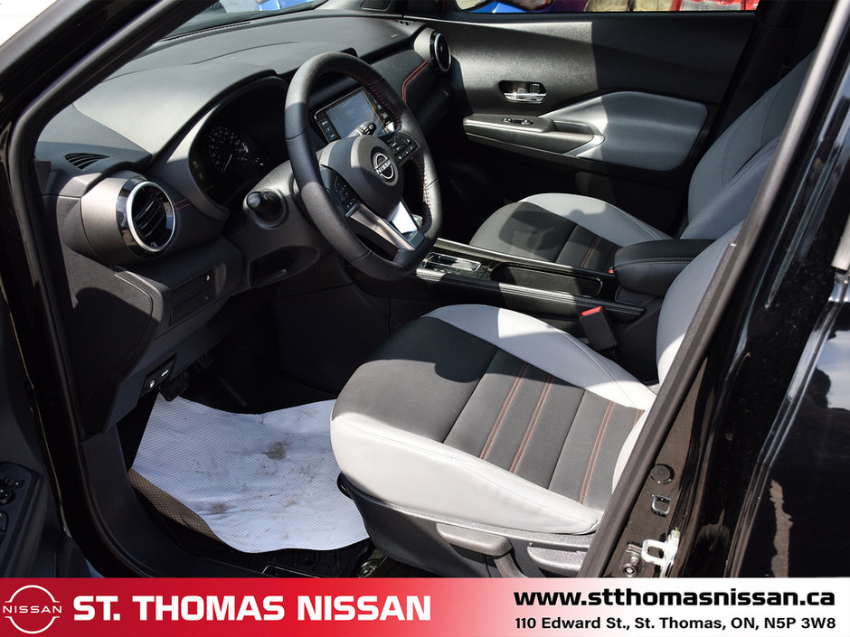 2023 Nissan Kicks SR PREM PACKAGE-18