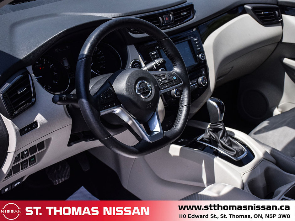 2022 Nissan Qashqai SV FWD-19