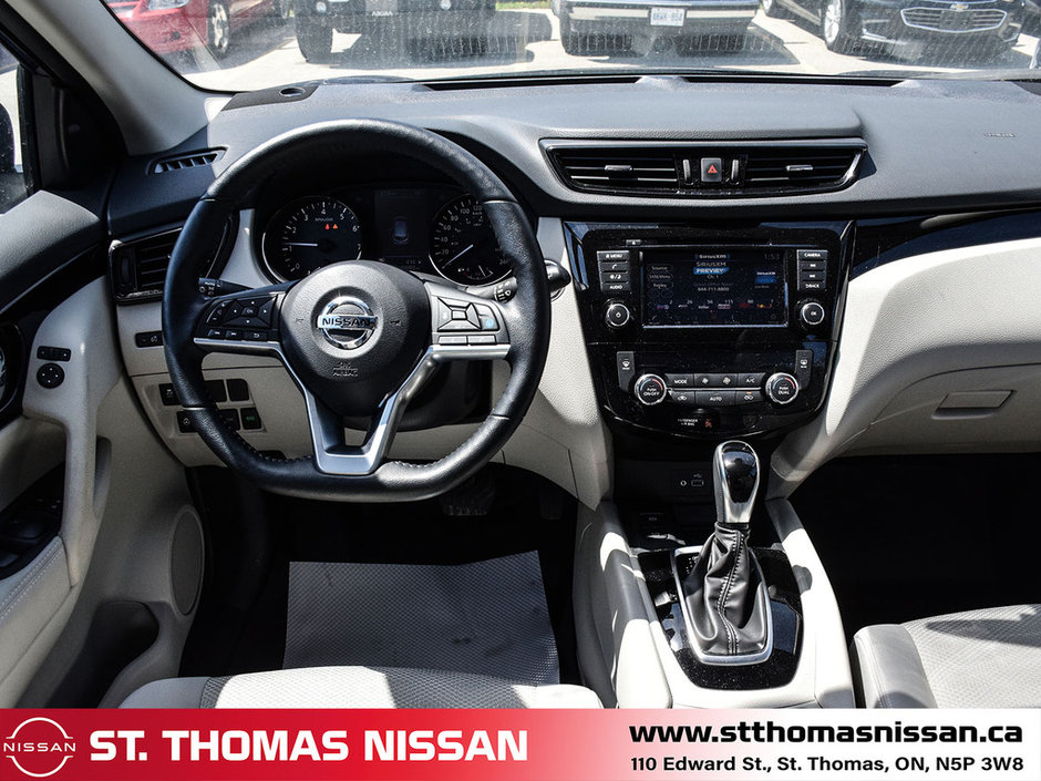 2022 Nissan Qashqai SV FWD-10