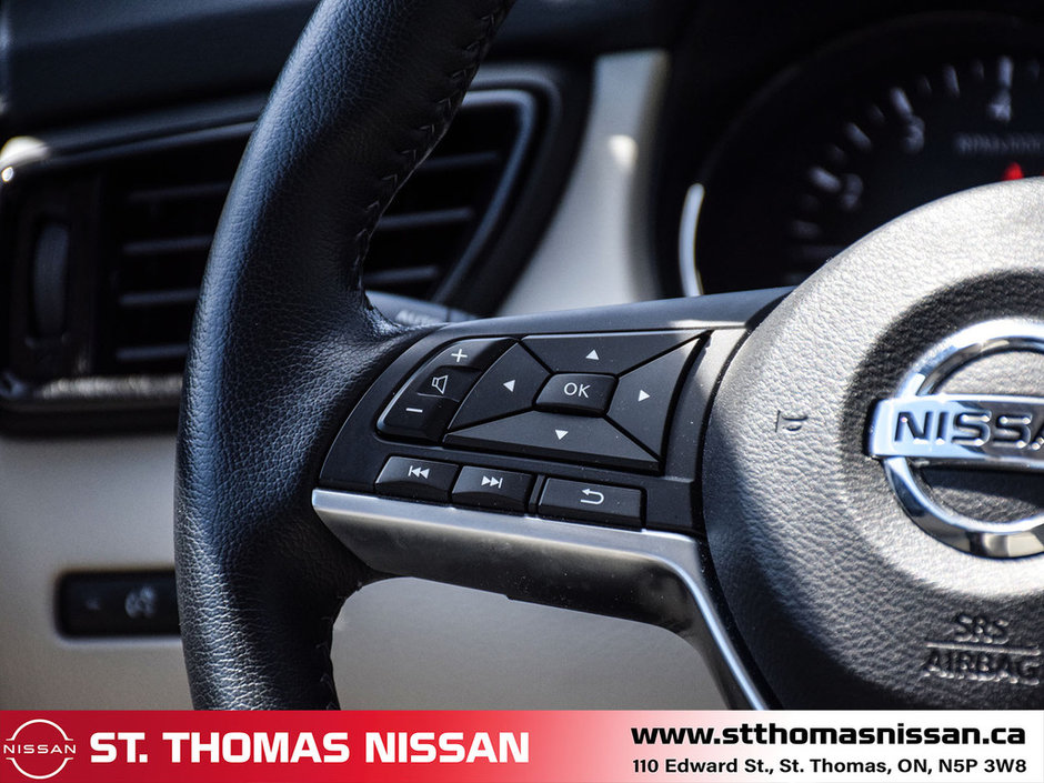 2022 Nissan Qashqai SV FWD-13