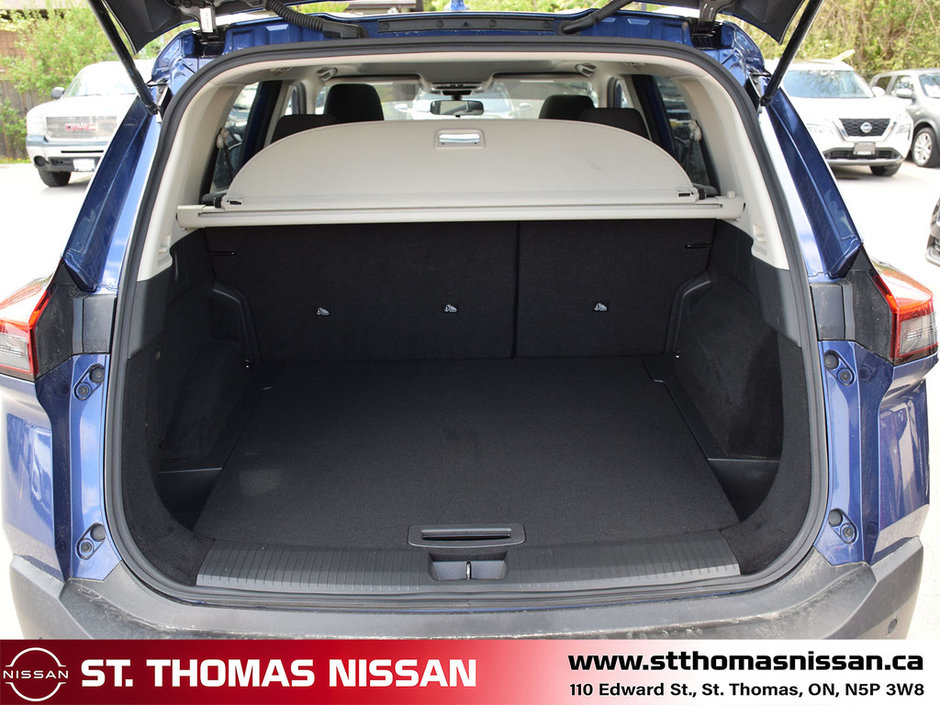 2023 Nissan Rogue SV MOONROOF-8