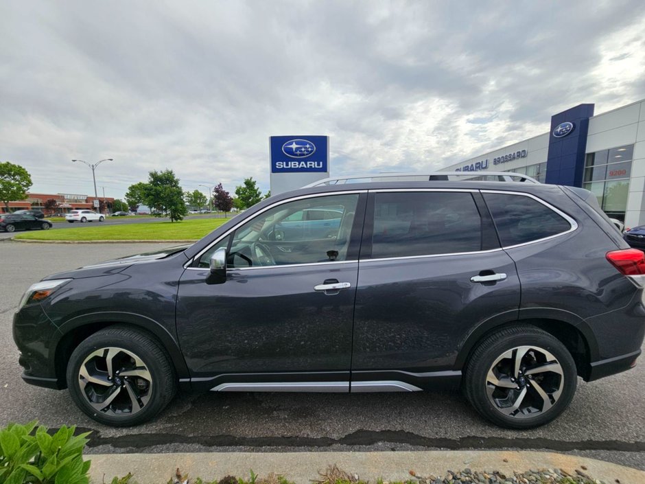 Subaru Forester Premier 2022 à Brossard, Québec