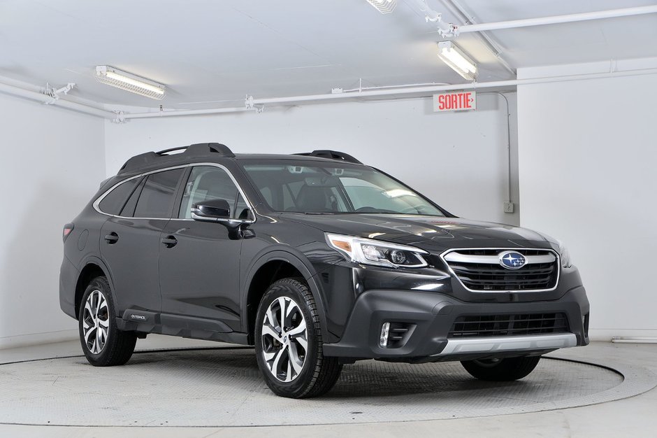 2022  Outback Limited XT in Brossard, Quebec