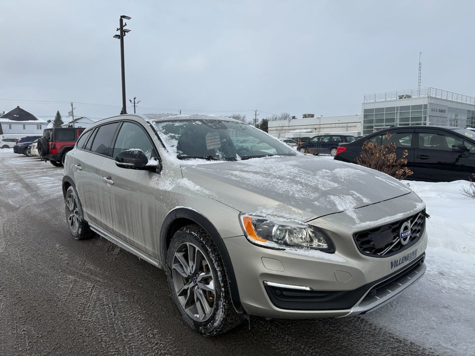 2018 Volvo V60 Cross Country T5 Premier in Brossard, Quebec