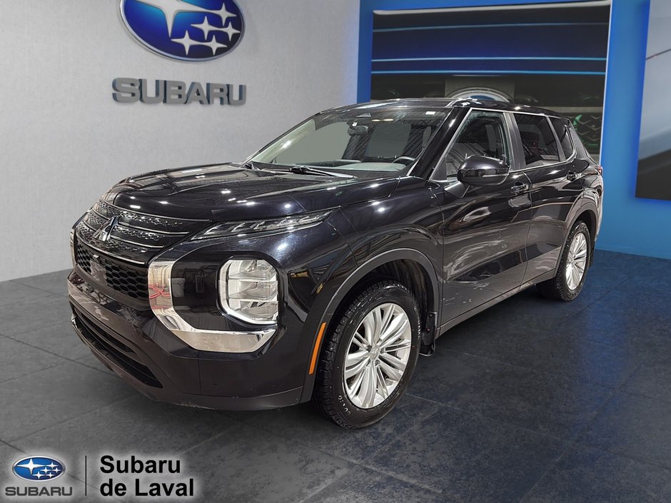 2023 Mitsubishi Outlander ES in Laval, Quebec - w940px