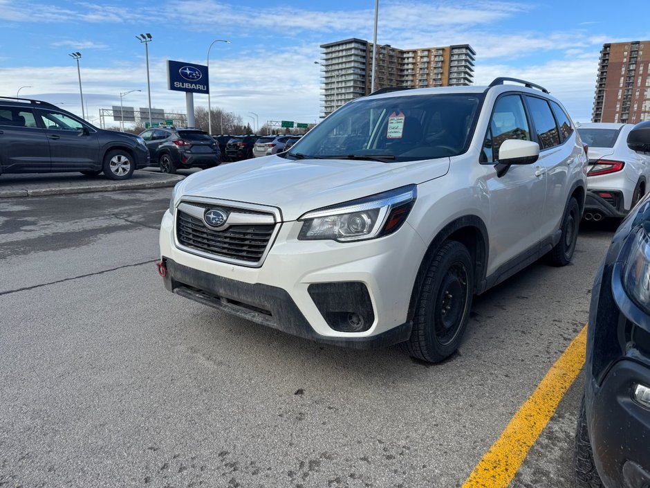 2022 Subaru Forester in Laval, Quebec - w940px