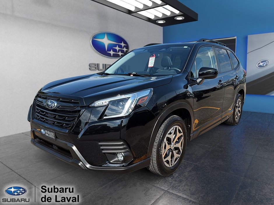Subaru Forester Touring 2024 à Laval, Québec - w940px