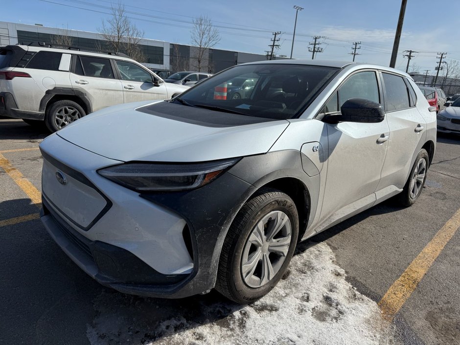 Subaru Solterra Base 2023 à Laval, Québec - w940px