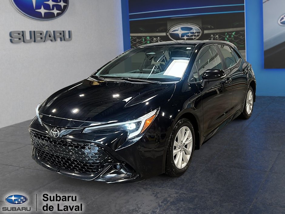 Toyota Corolla Hatchback SE 2023 à Laval, Québec - w940px