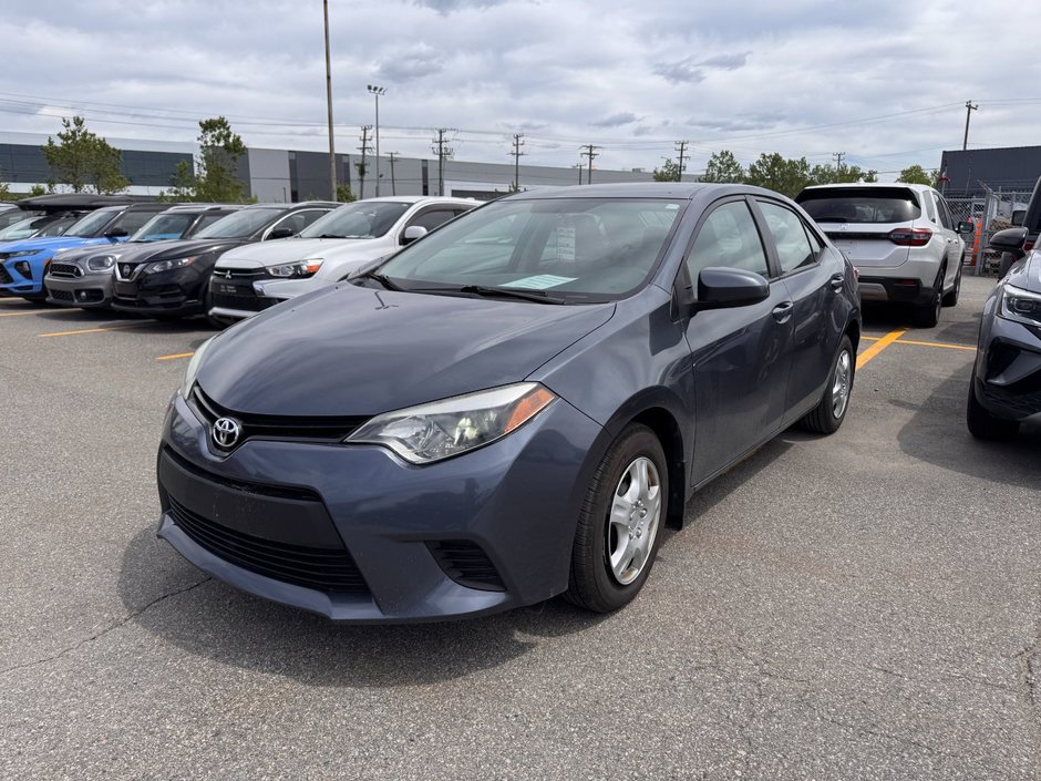 2015 Toyota Corolla in Terrebonne, Quebec - w940px