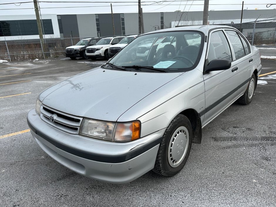 1994 Toyota Tercel DX in Laval, Quebec - w940px