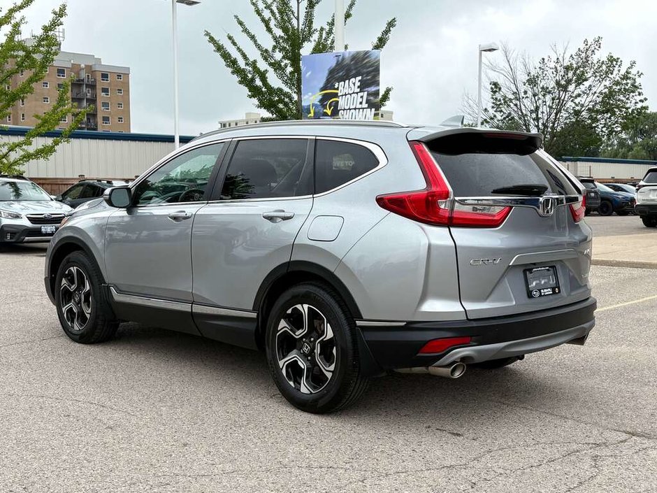 2018 Honda CR-V TOURING ONE OWNER | LOW MILEAGE | CLEAN CARFAX | LEATHER | SUNROOF | HEATED SEATS | HEATED STEERING WHEEL |