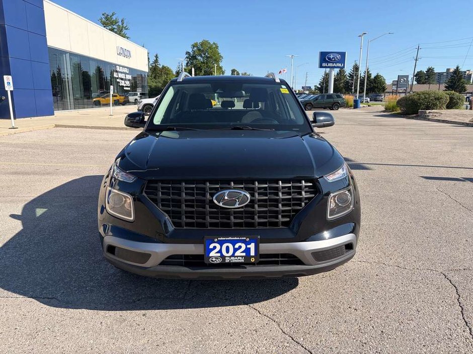 2021 Hyundai VENUE PREFERRED ONE OWNER | CLEAN CARFAX | LOW MILEAGE