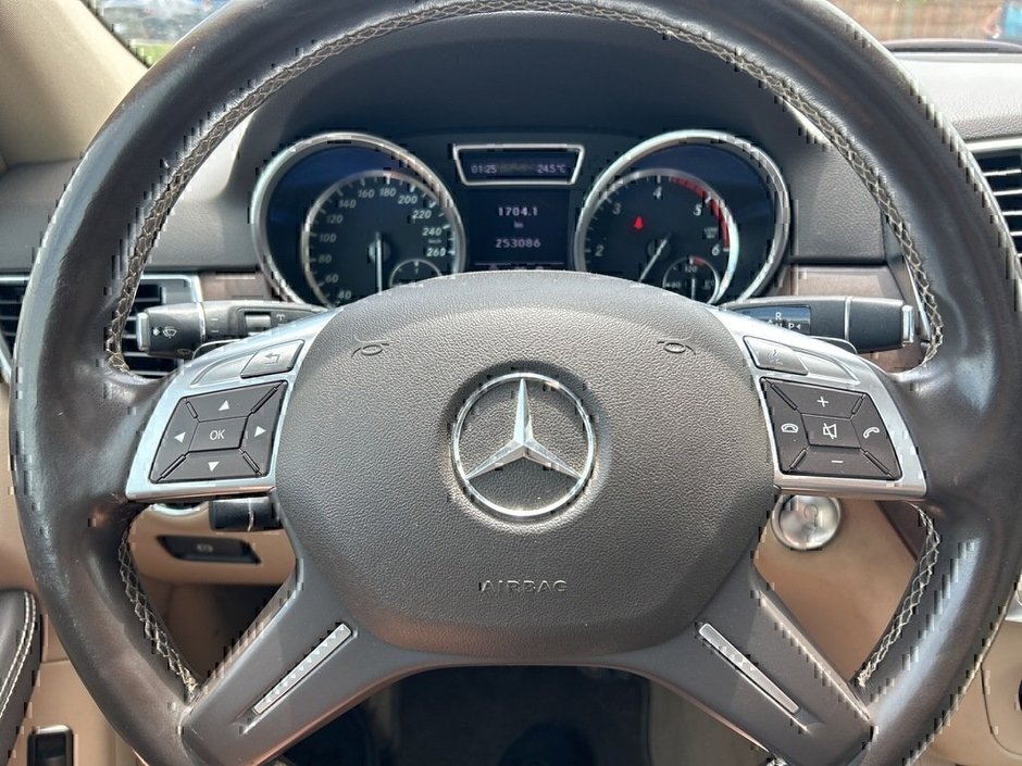 Mercedes-Benz M-Class ML 350 BLUETEC 2012