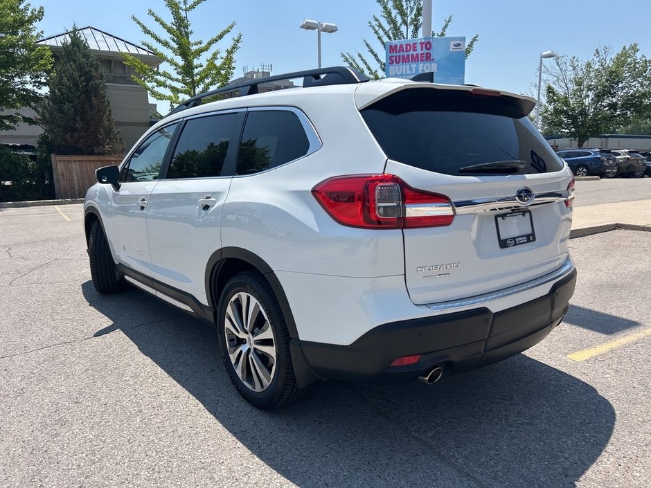 2022 Subaru ASCENT LIMITED WITH CAPTAIN’S CHAIRS 7 SEATER | NEW TIRES | ONE OWNER | FULL SERVICE HISTORY | NO ACCIDENTS | AWD