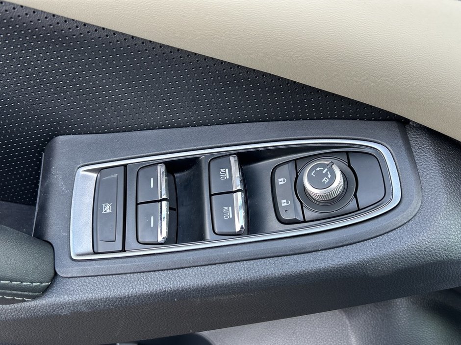 2022 Subaru ASCENT LIMITED 8 SEATER | ONE OWNER | CLEAN CARFAX | DEALER MAINTAINED | EYESIGHT | CARPLAY | AWD | X-MODE