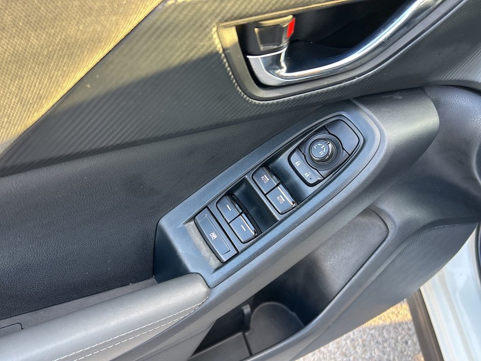 2024 Subaru CROSSTREK TOURING 152 HP | AWD | APPLE CARPLAY | PUSH BUTTON START |