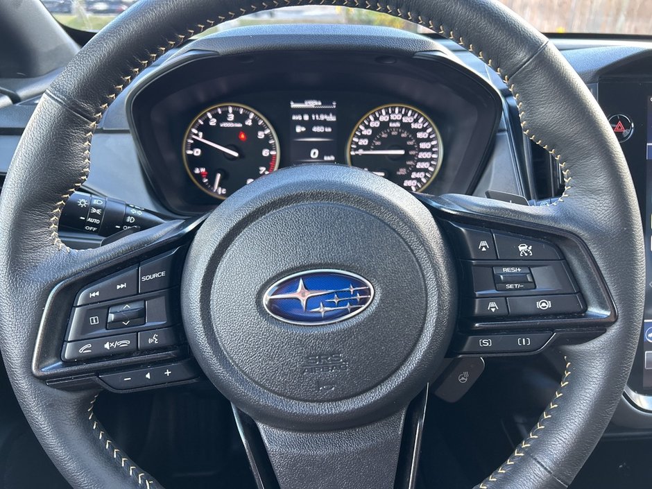 2024 Subaru CROSSTREK ONYX NO ACCIDENTS | ONE OWNER | LEASE RETURN | SUNROOF | HEATED SEATS | WIRELESS CHARGER | EYESIGHT | AWD