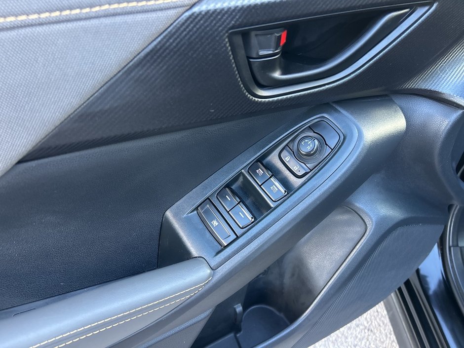 2024 Subaru CROSSTREK ONYX NO ACCIDENTS | ONE OWNER | LEASE RETURN | SUNROOF | HEATED SEATS | WIRELESS CHARGER | EYESIGHT | AWD