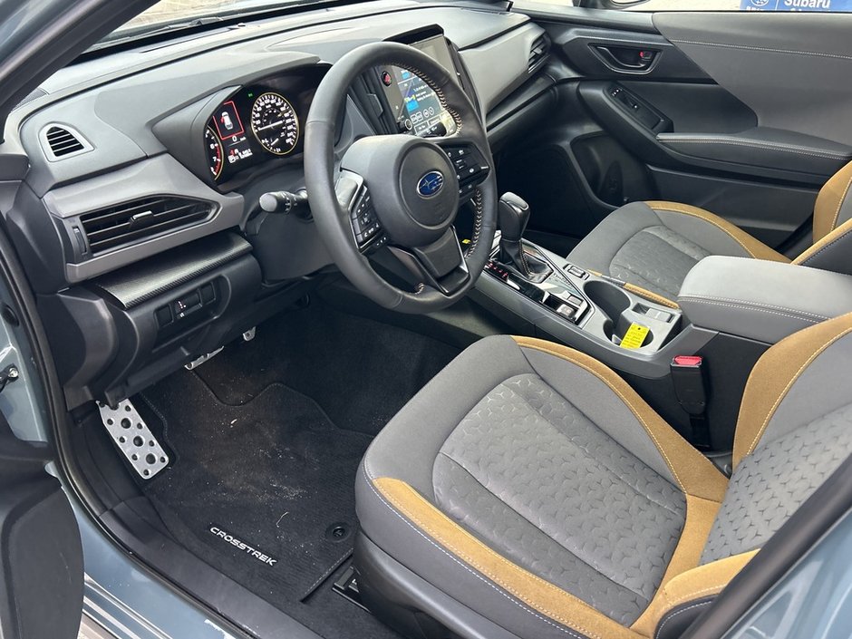 2024 Subaru CROSSTREK ONYX ONE OWNER | CLEAN CARFAX | CARPLAY | SUNROOF | EYESIGHT |  WIRELESS PHONE CHARGER | X-MODE | AWD |