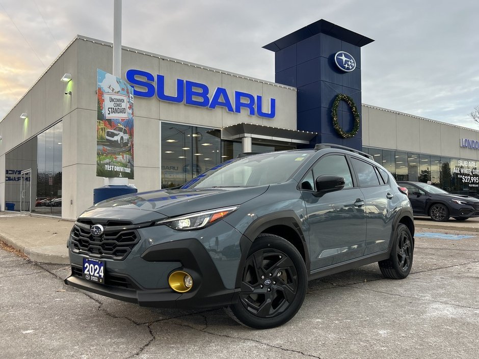 2024 Subaru CROSSTREK ONYX ONE OWNER | CLEAN CARFAX | CARPLAY | SUNROOF | EYESIGHT |  WIRELESS PHONE CHARGER | X-MODE | AWD |