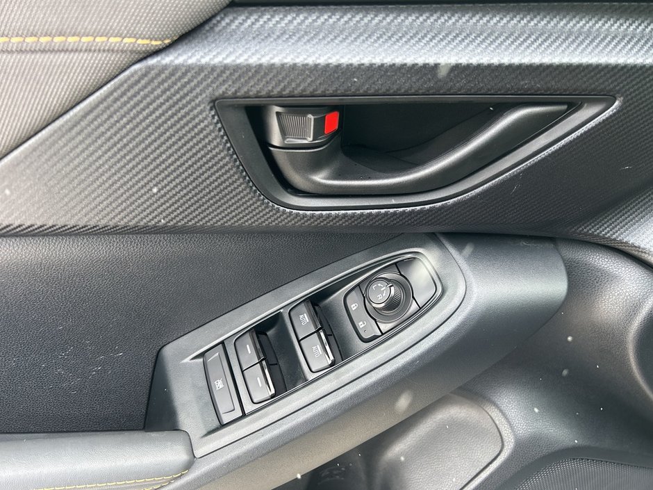 2024 Subaru CROSSTREK ONYX ONE OWNER | NEW FRONT BRAKES | WINTER TIRES INCLUDED  | DEALER SERVICED