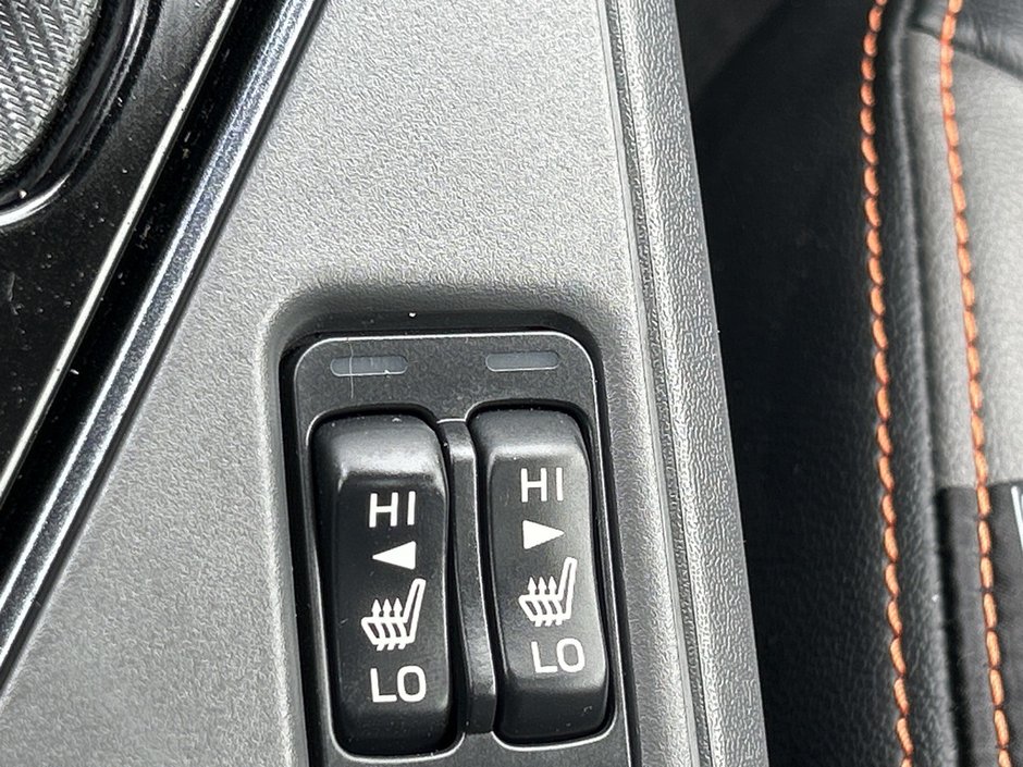 2024 Subaru CROSSTREK LIMITED ONE OWNER | CLEAN CARFAX | FULL SERVICE HISTORY | GREAT CAR!