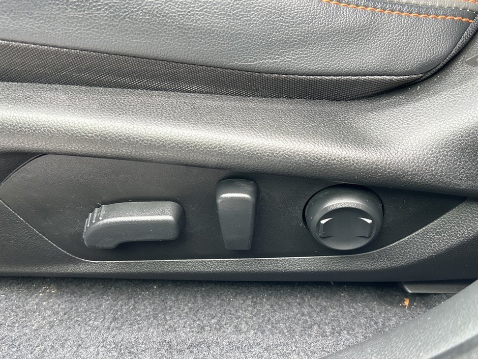 2024 Subaru CROSSTREK LIMITED ONE OWNER | CLEAN CARFAX | FULL SERVICE HISTORY | GREAT CAR!