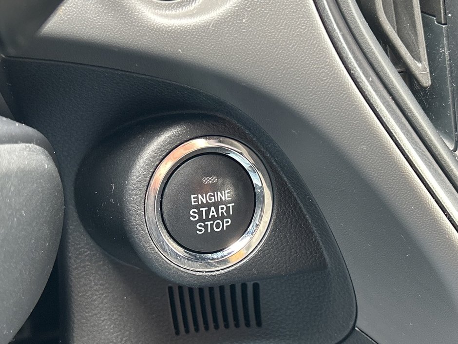 2024 Subaru CROSSTREK ONYX ONE OWNER | CLEAN CARFAX | DEALER MAINTAINED | AWD | 2.5L 182-HP | EYESIGHT | CARPLAY | SUNROOF