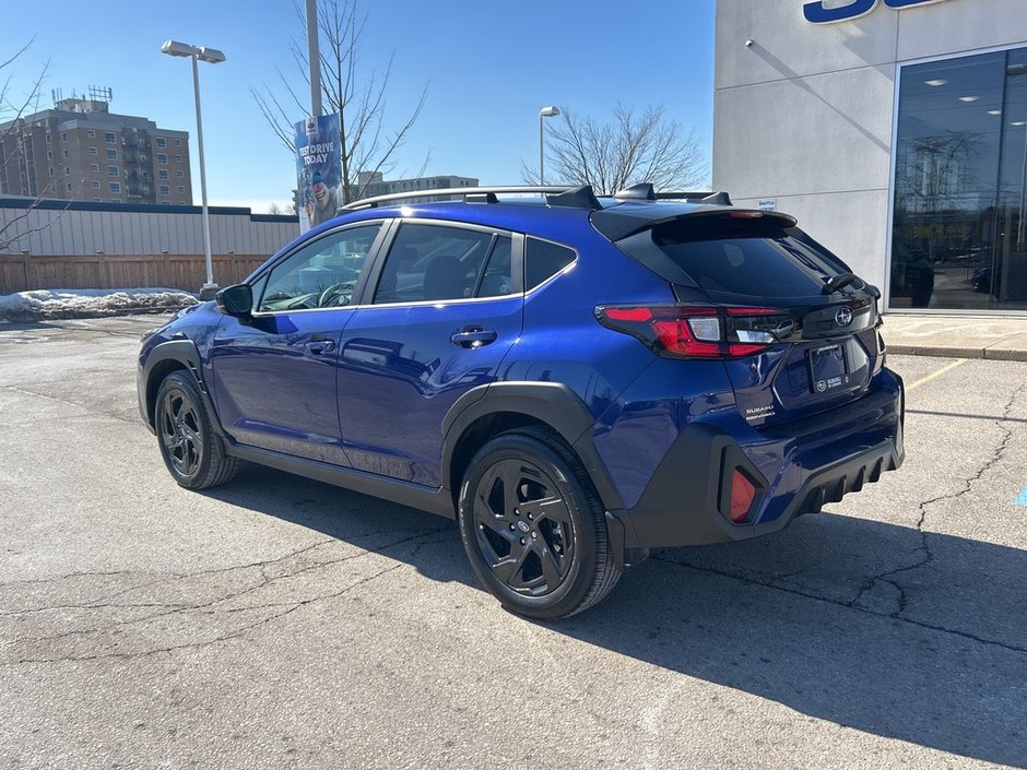 2024 Subaru CROSSTREK ONYX CLEAN CARFAX | AWD | 2.5L SUBARU BOXER® | 182-HP | EYESIGHT | CARPLAY | WIRELESS CHARGING | SUNROOF