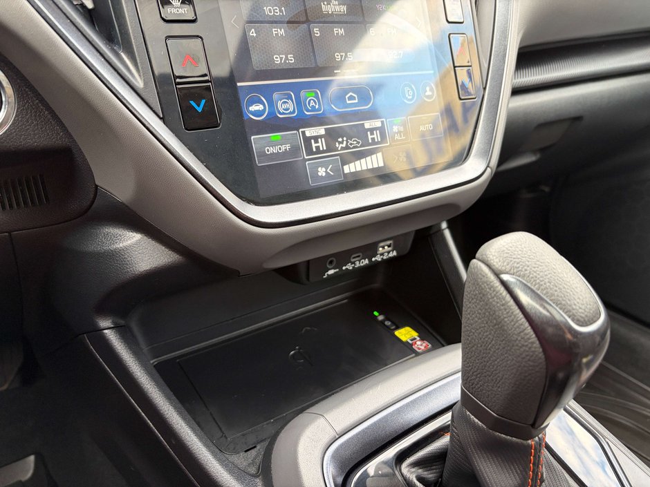 2025 Subaru CROSSTREK LIMITED ONE OWNER | CLEAN CARFAX | AWD | LEATHER SEATS | SUNROOF | HEATED SEATS | CARPLAY