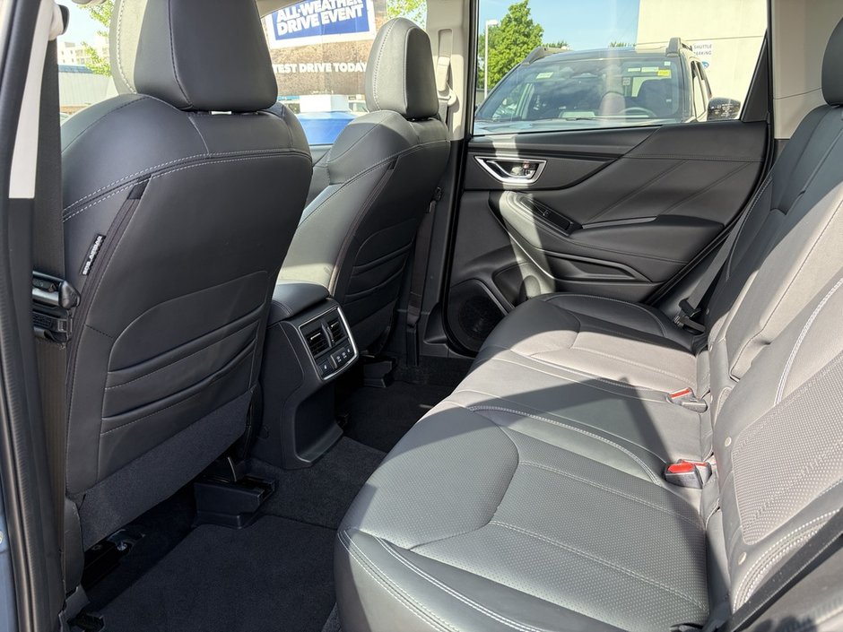 2020 Subaru FORESTER LIMITED ONE OWNER | CLEAN CARFAX | LOW MILEAGE | 2.5L SUBARU BOXER® ENGINE | AWD | EYESIGHT | CARPLAY |