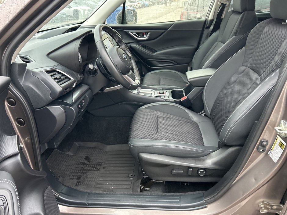2022 Subaru FORESTER CONVENIENCE CLEAN CARFAX | CARPLAY | AWD | EYESIGHT | HEATED SEATS | X-MODE | 17