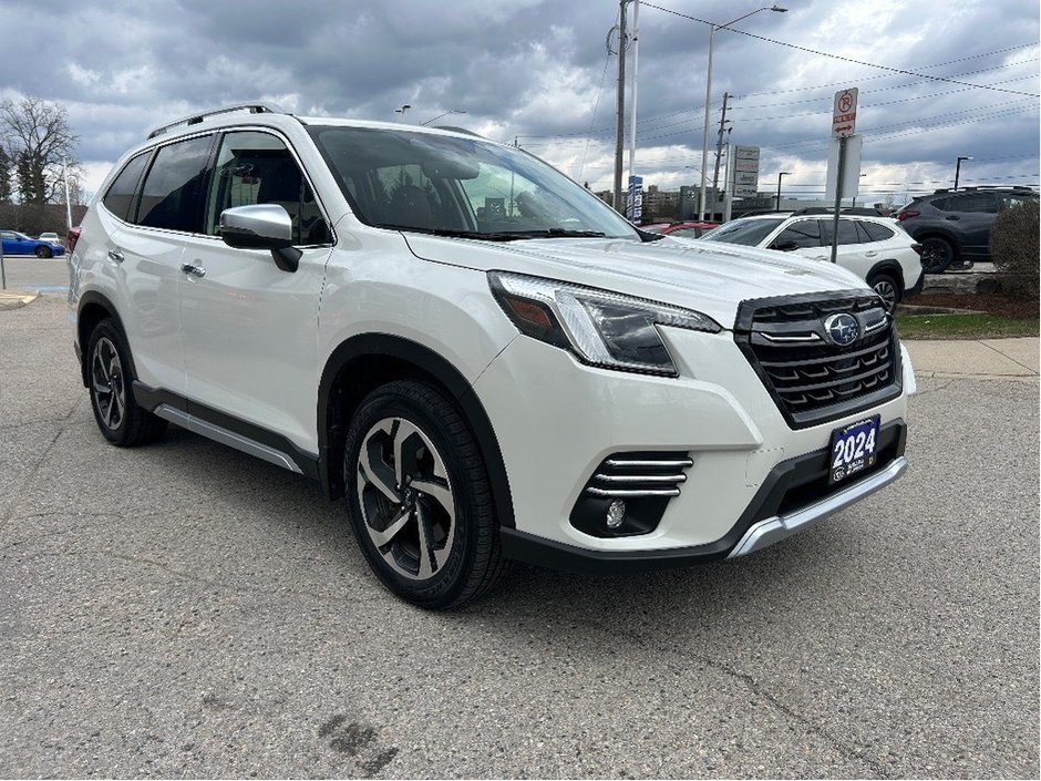 Subaru FORESTER PREMIER 2024