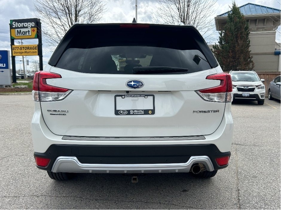 Subaru FORESTER PREMIER 2024