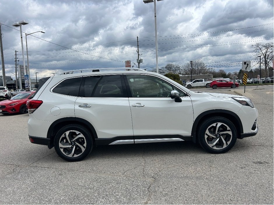 Subaru FORESTER PREMIER 2024