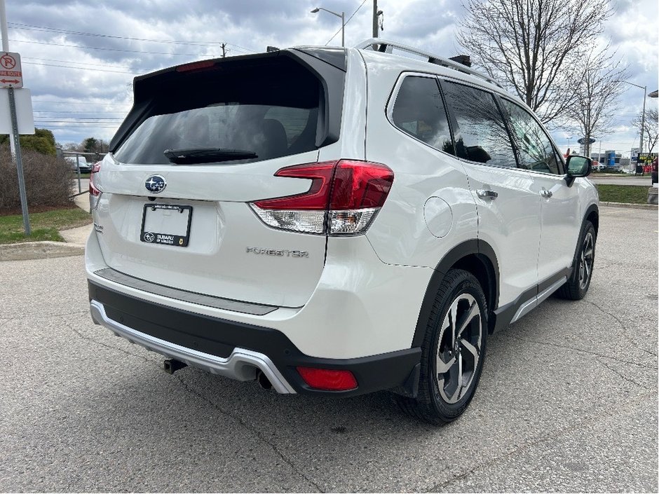 Subaru FORESTER PREMIER 2024