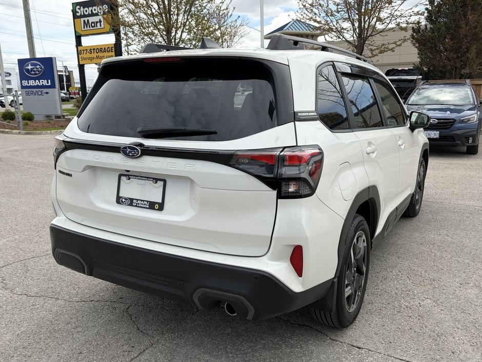 2025 Subaru FORESTER LIMITED ONE OWNER | CLEAN CARFAX | LOW MILEAGE | AWD | EYESIGHT | SUNROOF | CARPLAY | HEATED SEATS