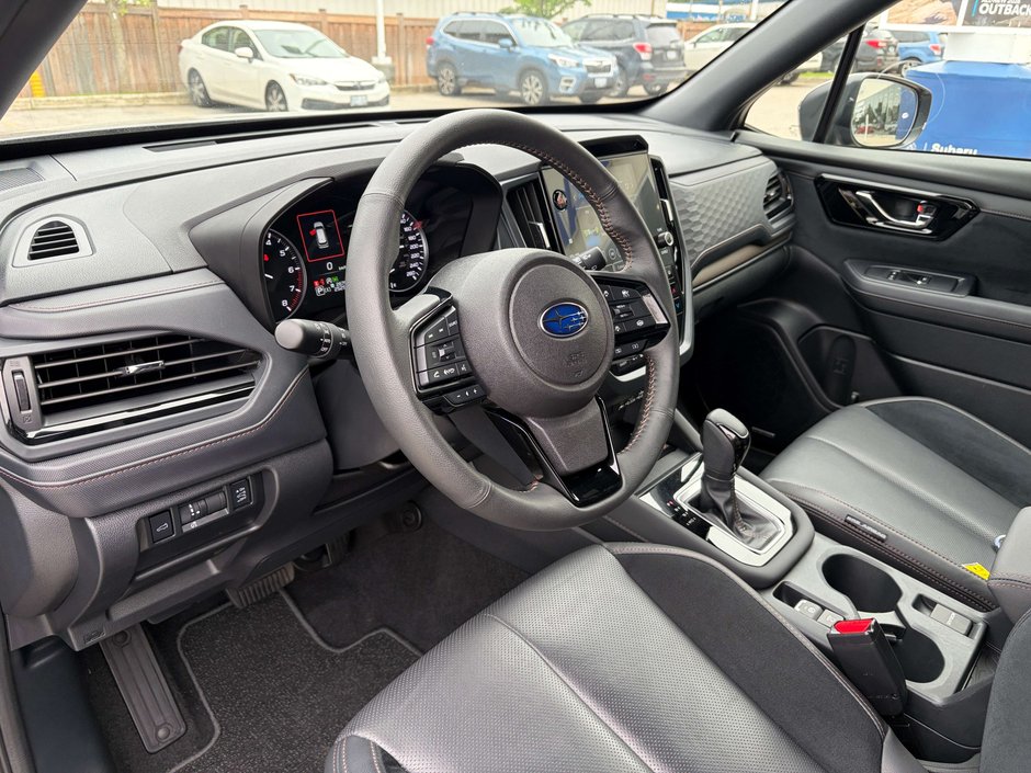 2025 Subaru FORESTER PREMIER CLEAN CARFAX | ONE OWNER | DEALER SERVICED