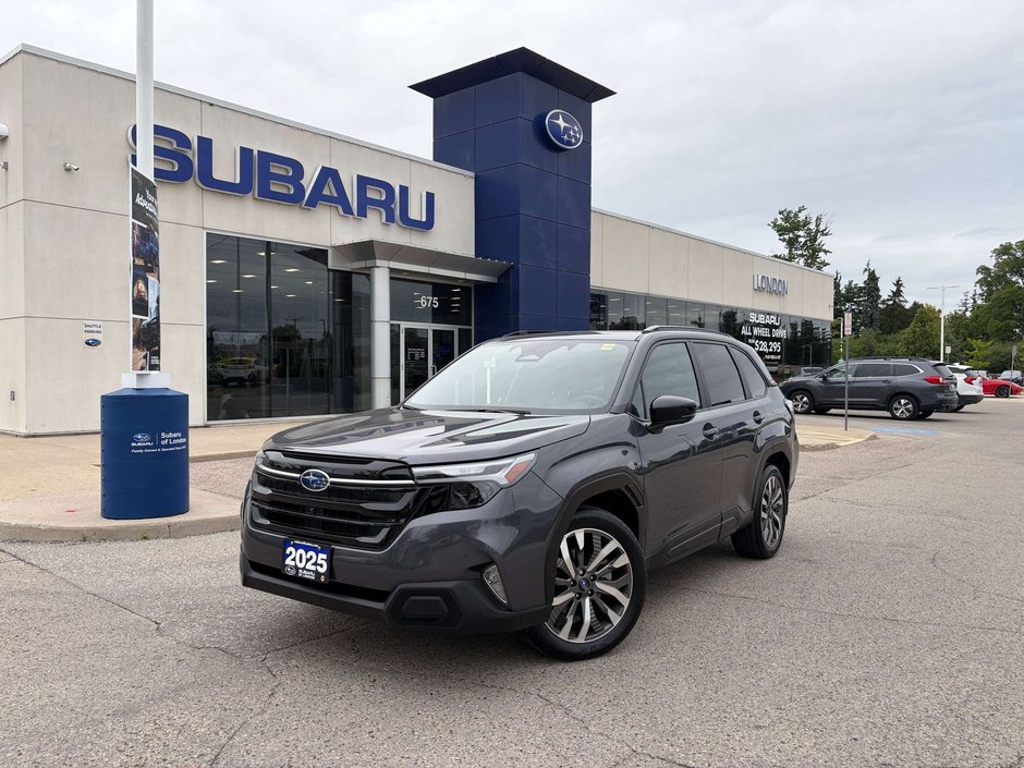 2025 Subaru FORESTER PREMIER CLEAN CARFAX | ONE OWNER | DEALER SERVICED